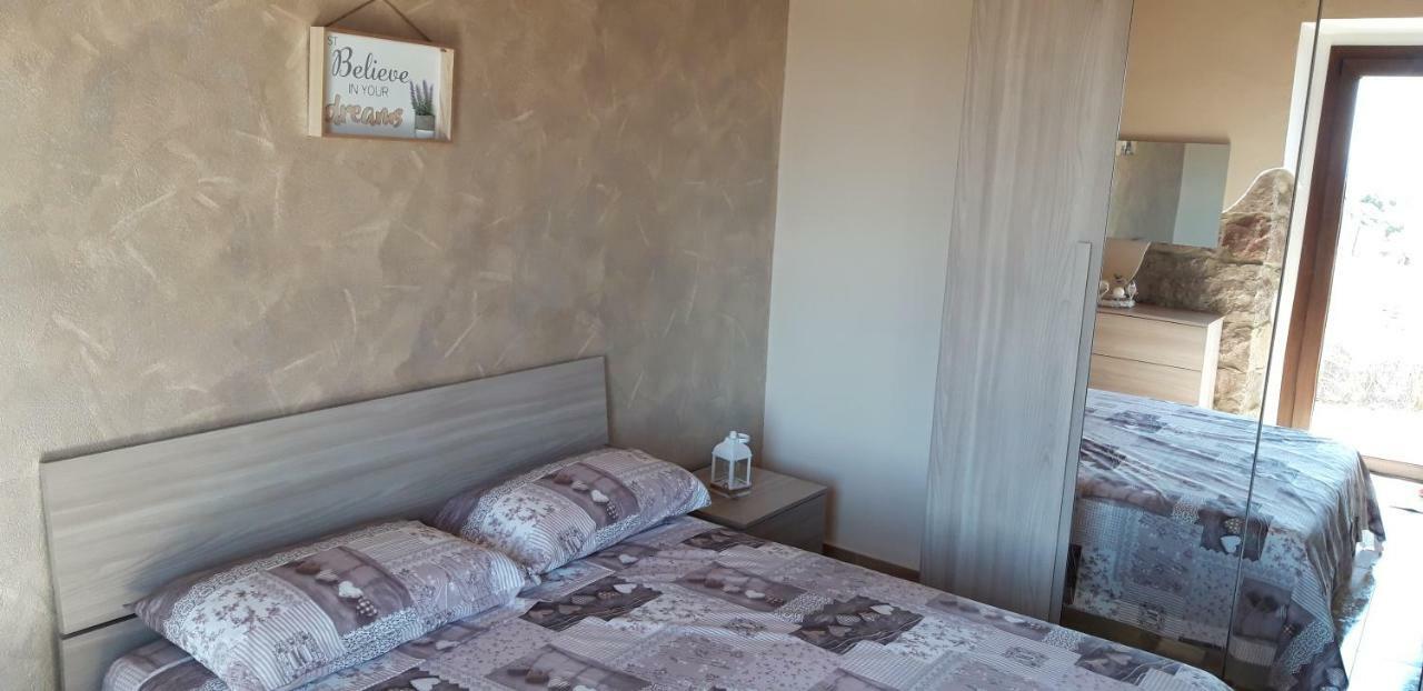 B&B Gli Ulivi ซานต์อันนาอาเรซี ภายนอก รูปภาพ