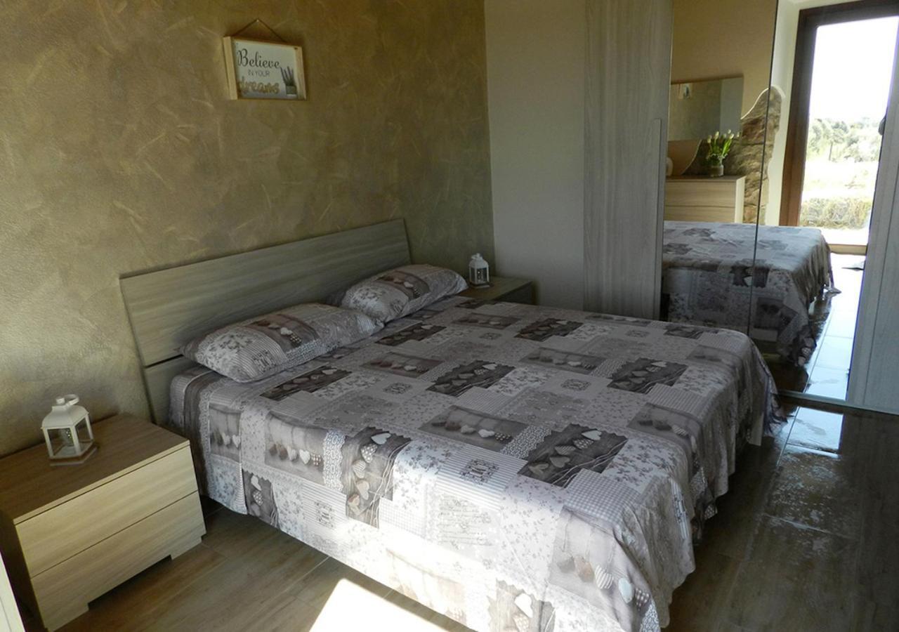 B&B Gli Ulivi ซานต์อันนาอาเรซี ภายนอก รูปภาพ